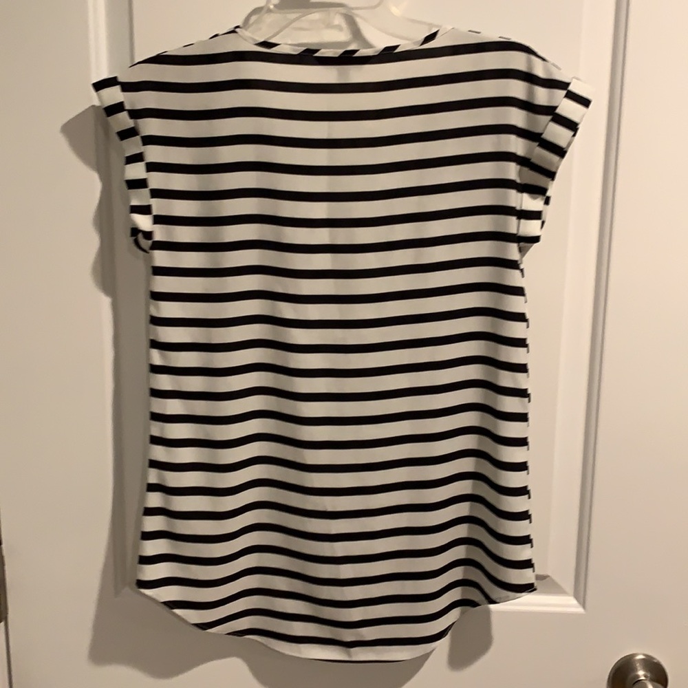 Express Top - Picture 4 of 5